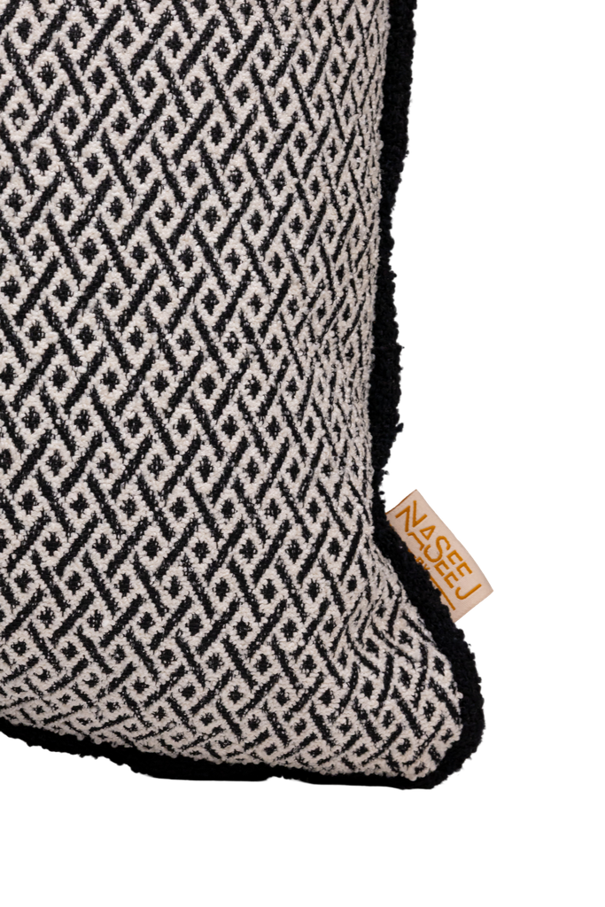 Coconut Grove (P) Cushion